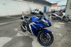 Yamaha r3
