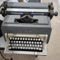 macchine da scrivere Olivetti linea 88 e linea 98