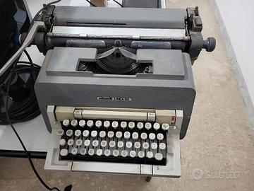 macchine da scrivere Olivetti linea 88 e linea 98