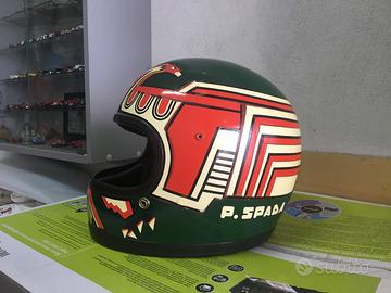 Casco automobilistico