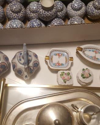 Oggetti e articoli per mercatino