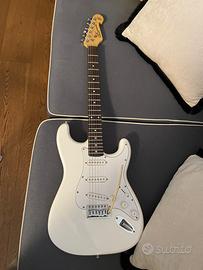 Chitarra elettrica SX + Ampli Fender