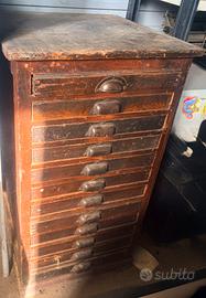 cassettiera da tipografo vintage.