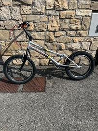 Bici da trial Monty