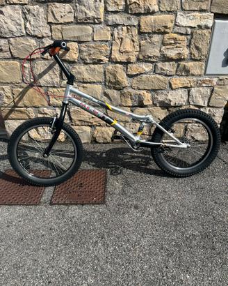 Bici da trial Monty