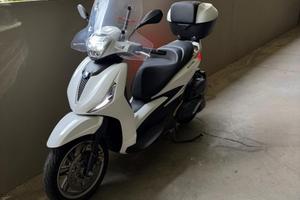 Piaggio Beverly 400