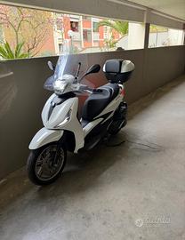 Piaggio Beverly 400