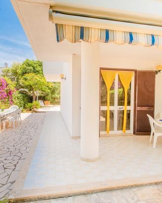 Splendida villa al mare santa sabina