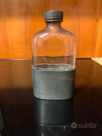 Fiaschetta da tasca britannica