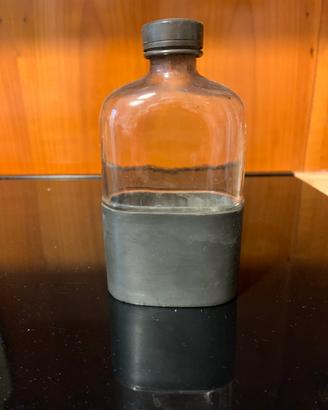 Fiaschetta da tasca britannica