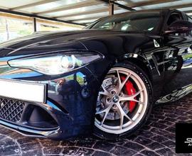 Alfa Romeo Giulia QUADRIFOGLIO CARBONIO CERCH...