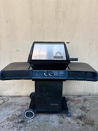 Barbecue Broil King con telo da esterno Weber