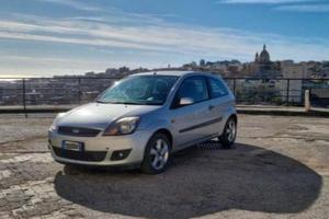 Ford Fiesta Benzina