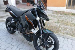 KTM DUKE690