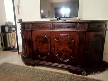 Credenza massiccia