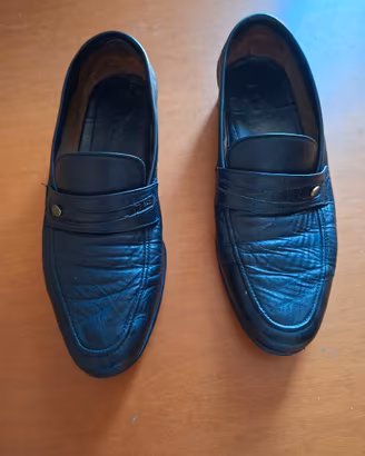 SCARPE NERE PER UOMINI