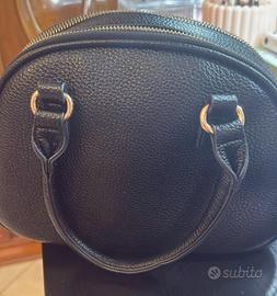 borsa nera in pelle