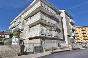 PORTA CAPPUCCINA-PIANO TERRA CON GIARDINO E P.MACC