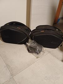 Borse da moto givi