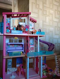 Casa di barbie e accessori