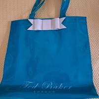 borsa verde con fiocco