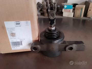 Cilindro con codice 84342333  presa di forza per t