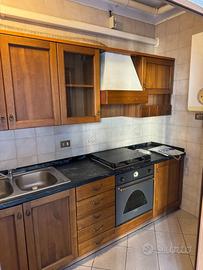 Cucina in legno massello