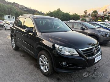 Volkswagen Tiguan 2.0 16V TDI DPF tiptronic Track 