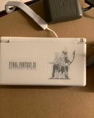 NINTENDO DS LITE LIMITED EDITION FINAL FANTASY