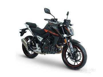 Naked 400 patente A2 SWM Hoku 400 nuova 2026