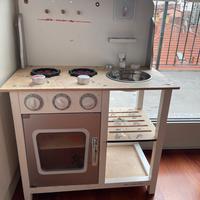 Cucina giocattolo