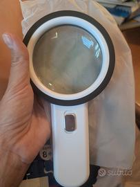 Lente di ingrandimento con luce HD LEd AixPi