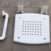 Sedia e maniglia per doccia