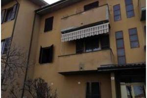 Immobile in asta di 110 m² con 3 locali e box auto