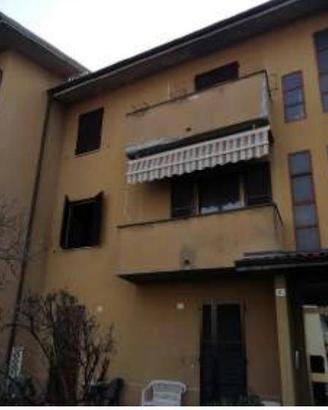 Immobile in asta di 110 m² con 3 locali e box auto