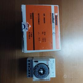 interruttore orario settimanale