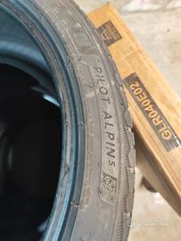 255 40 20 michelin pilot alpine 5 gomme invernali 