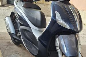 Piaggio Beverly 300