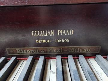 PIANOFORTE VERTICALE IN NOCE "CECILIAN" DETROIT