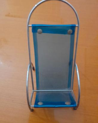 Poggia cellulare, appendino, torcia, sopramobili.