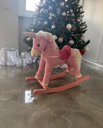 Cavalluccio a dondolo