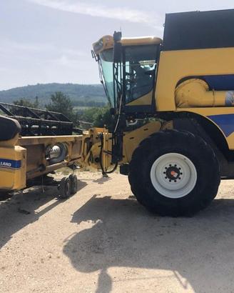 NEW HOLLAND CSX7060 MIETITREBBIA INTEGRALE,SOLLE
