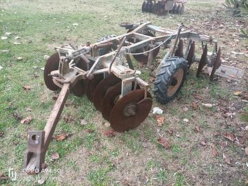 Attrezzi agricoli vari