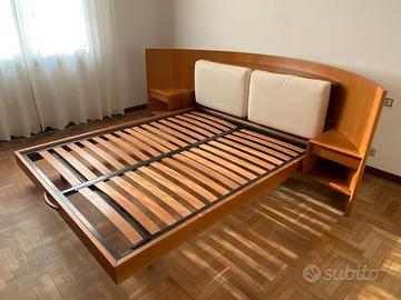 Letto matrimoniale in legno