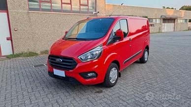 FORD TRANSIT CUSTON