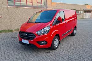 FORD TRANSIT CUSTON