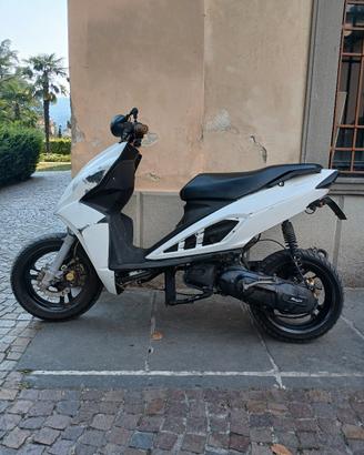 Motorino Phantom F12 