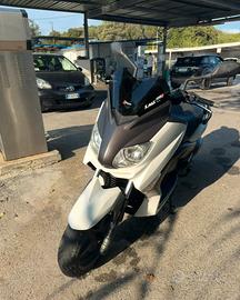 Xmax 125 usato (motore non funzionate)