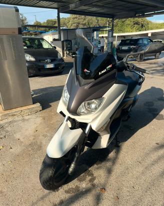 Xmax 125 usato (motore non funzionate)