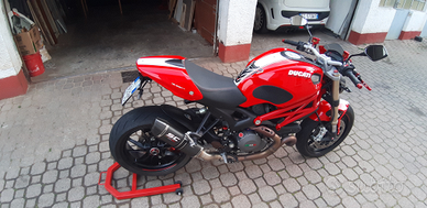Ducati Monster 1100 Evo